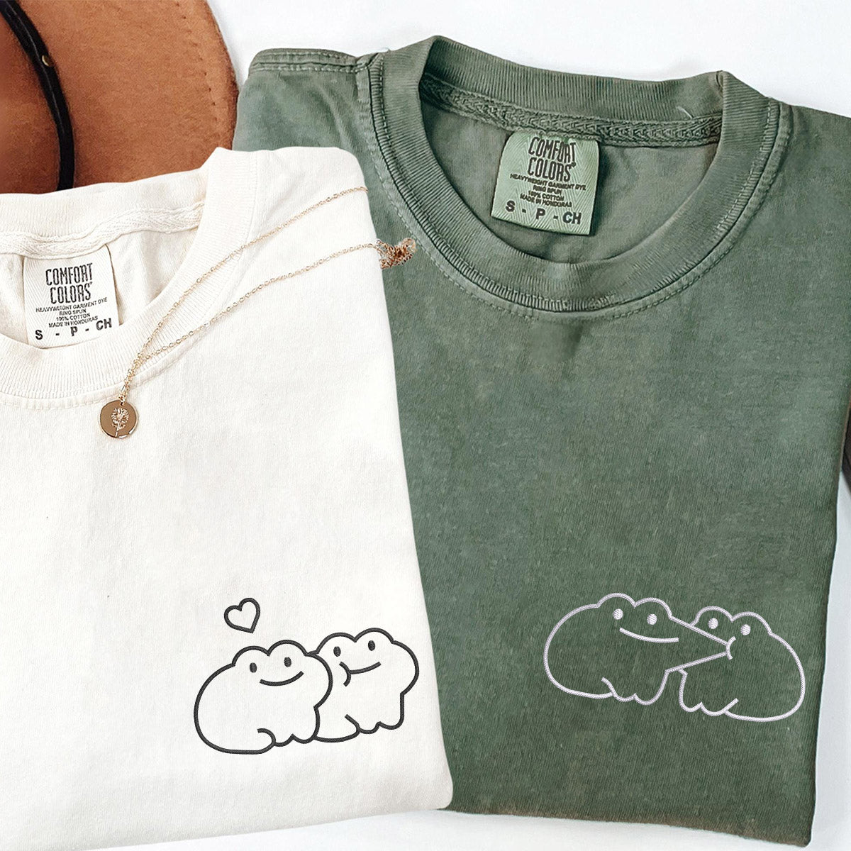 Custom Embroidered Kissing Frog Matching T-shirts for Couples