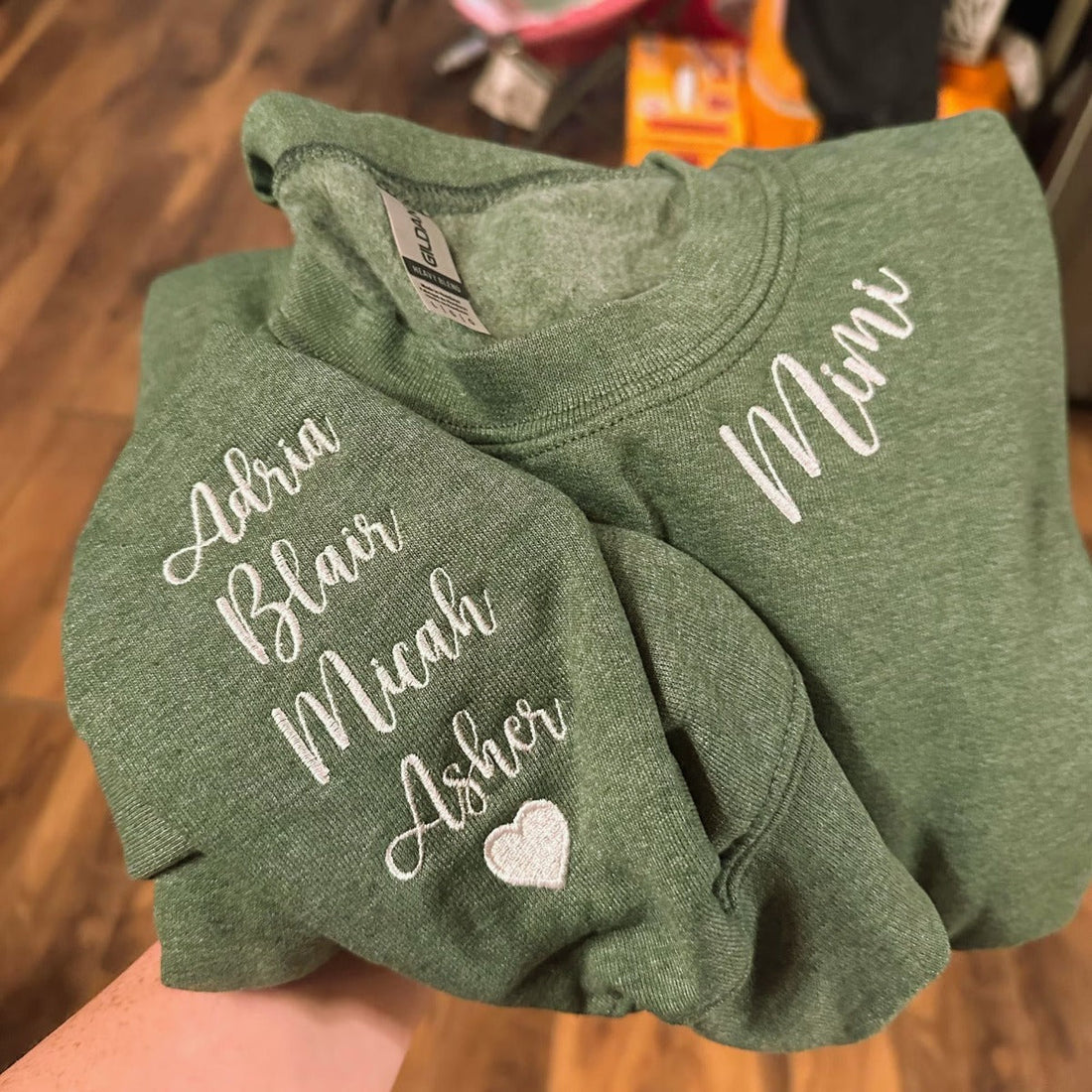 Mimi Sweatshirt with GrandKids Names on Sleeve, Embroidered Gift for Mimi