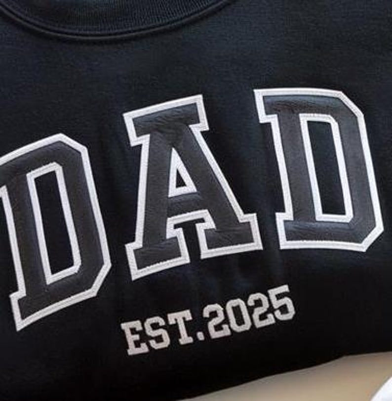 Personalized Mom & Dad Embroidered Sweatshirt, Custom Name On Sleeve With Heart Sweatshirt, Dada Mama Crewneck, Matching New Mom Dad Shirt