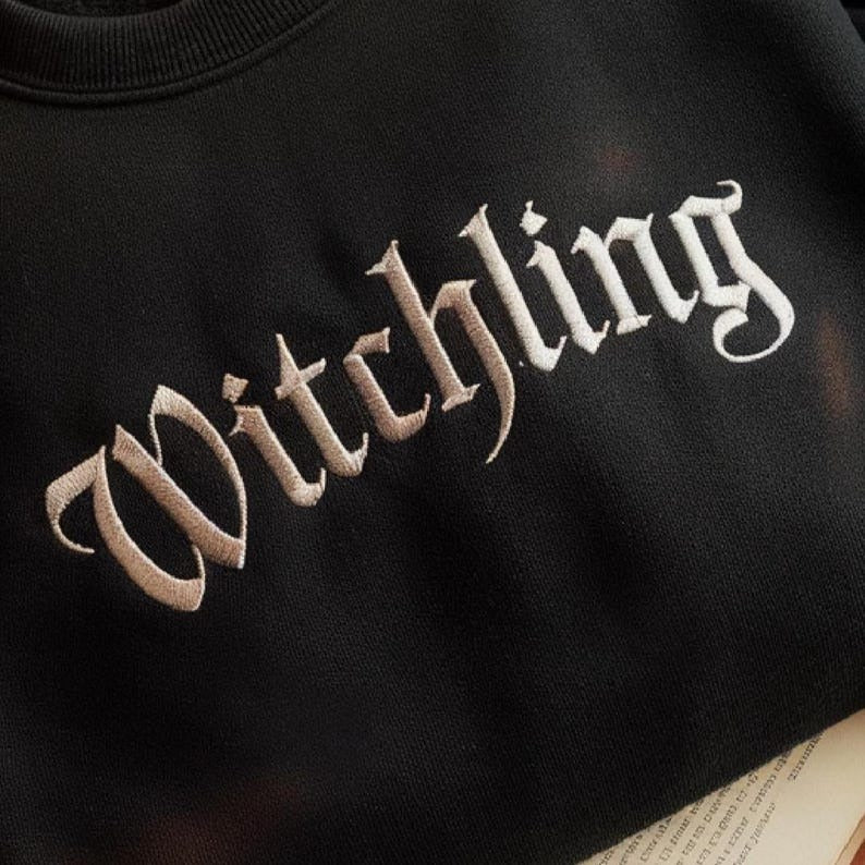 Witchling Manon Blackbeak Bookish Embroidered Sweatshirt, Throne of Glass Merch, TOG Booktok SJM Reader Sweatshirt, The Thirteen Sweatshirt