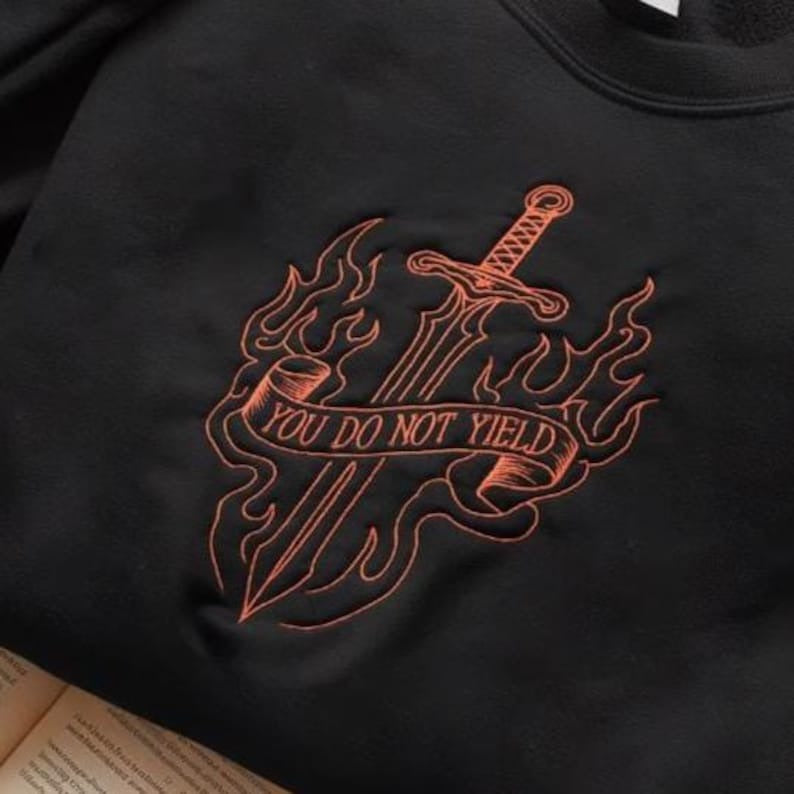 You do Not Yield Embroidered Shirt, Throne of Glass Shirt, Sarah J Maas Merch, Fireheart Shirt, TOG Merch, Aelin Galathynius, SJM Sweatshirt